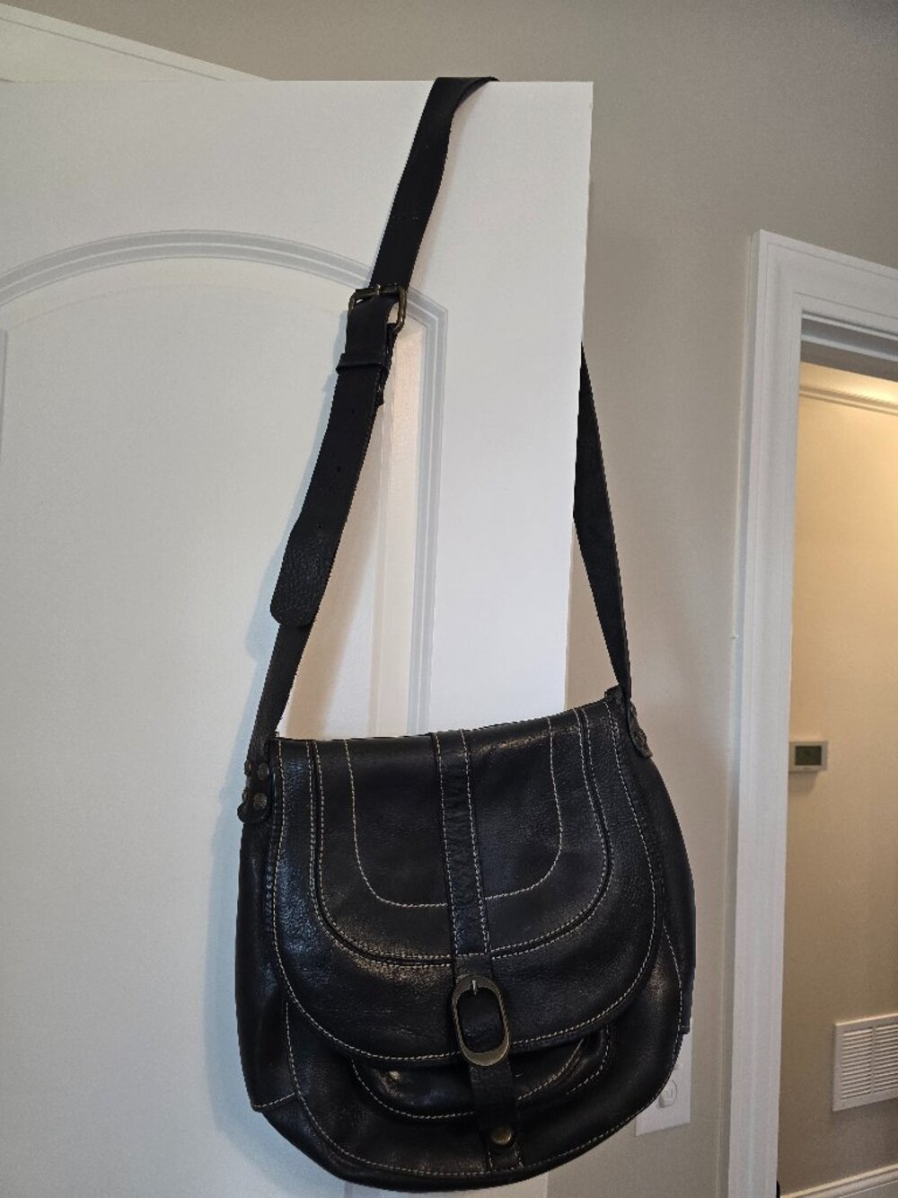 Patricia Nash Black Leather Crossbody Bag Adjustable Strap Boho Style GUC